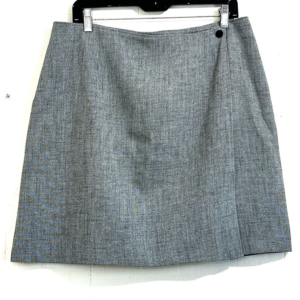 Geoffrey Beene Sport Womens Wrap Skirt Size 14 Mini Gray Black Mid Rise Button